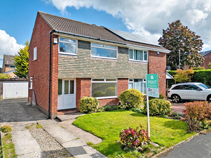 3 Bedroom Semi-Detached House For Sale In Wentworth Way, Alwoodley, Leeds, LS17