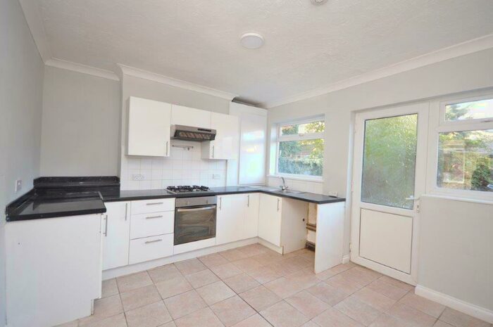 2 Bedroom House To Rent In Wood Street, Kettering, NN16