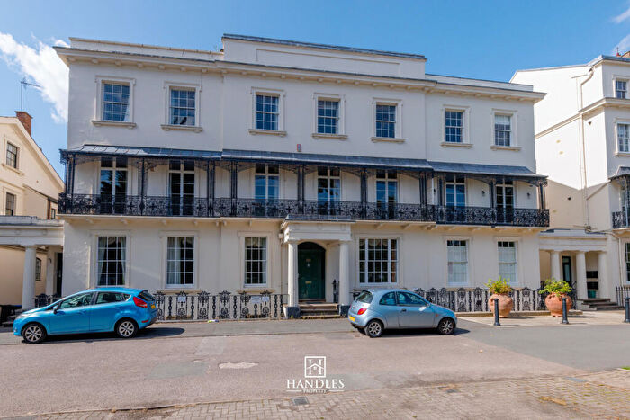 9 Bedroom Apartment To Rent In - Clarendon Square, Leamington Spa, Warwickshire, CV32