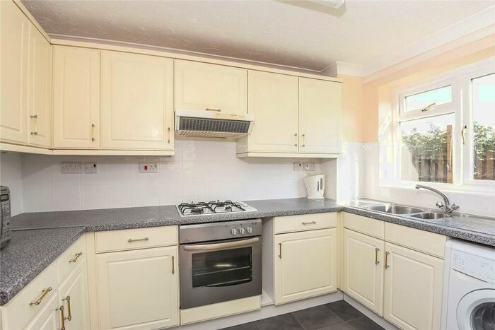 1 Bedroom Apartment To Rent In Dunstans Drive, Winnersh, Wokingham, Berkshire, RG41