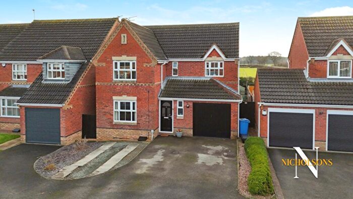 4 Bedroom Detached House For Sale In Spacious Family Living And A South Facing Garden On Lansdown Drive, DN22