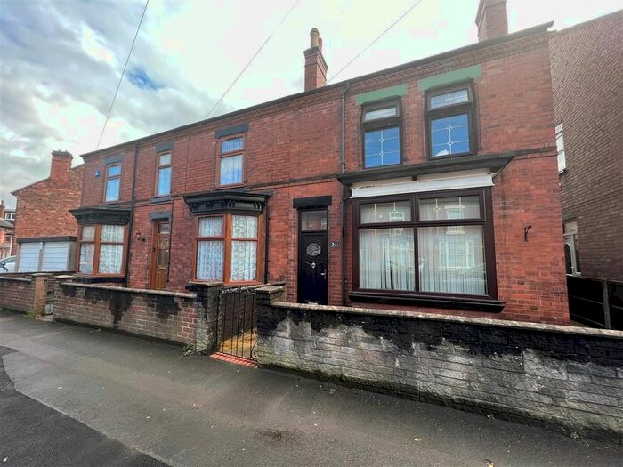 3 Bedroom Property To Rent In Eton Road, Burton-On-Trent, DE14