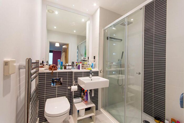 1 Bedroom Flat To Rent In St Marys Road, Surbiton, KT6