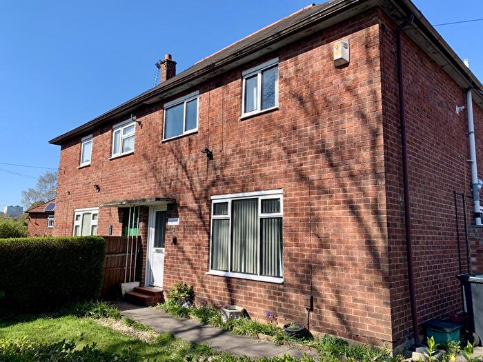 3 Bedroom Semi-Detached House To Rent In Broughton Road, ST2