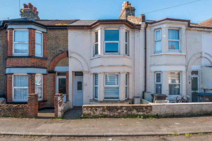 2 Bedroom Terraced House For Sale In Balfour Road, Dover, CT16