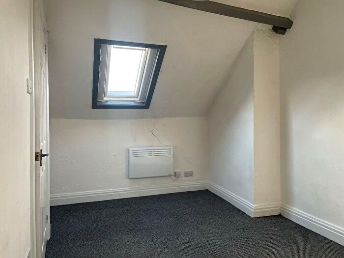1 Bedroom Flat To Rent In High Street, Heanor, Derbyshire, DE75