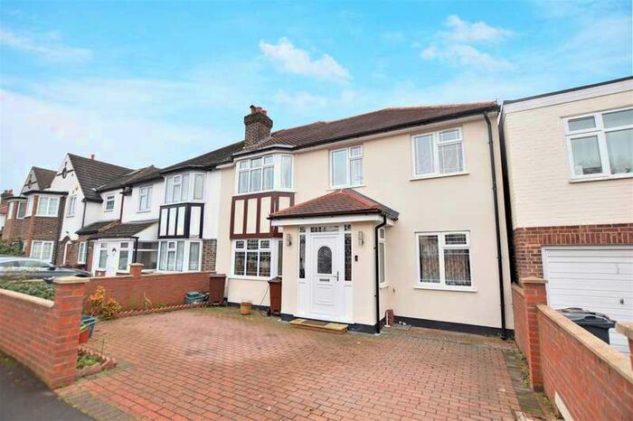 5 Bedroom Semi-Detached House To Rent In Burlington Road, Isleworth, TW7