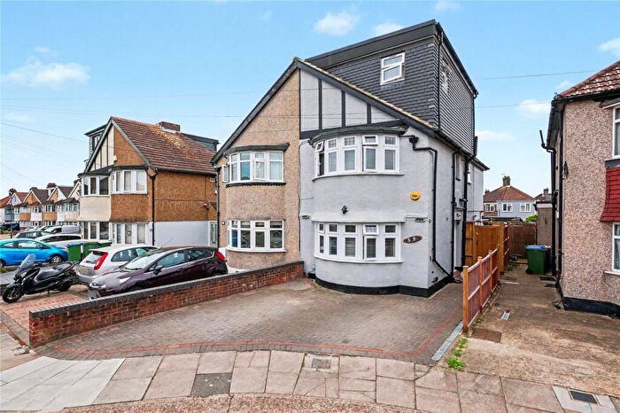 4 Bedroom Semi Detached House For Sale In Plymstock Road, Welling, Kent, DA16