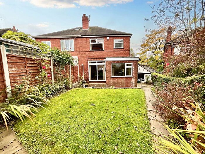 3 Bedroom Semi Detached House For Sale In Birchgate Grove, Stoke-On-Trent, ST2