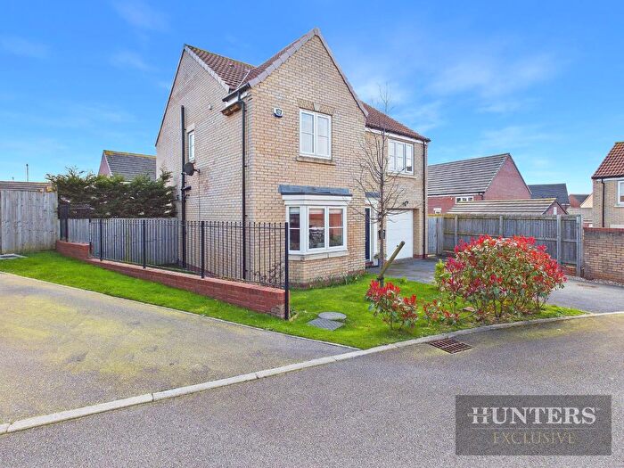 4 Bedroom Detached House For Sale In Ouzel Grove, Eastfield, Scarborough, YO11