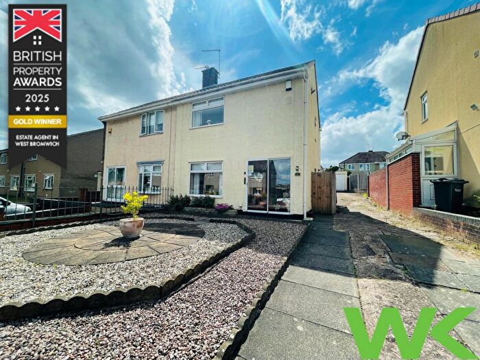 2 Bedroom Semi-Detached House For Sale In Hampshire Road, West Bromwich, B71