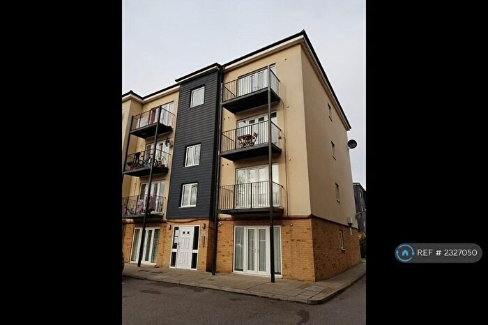 2 Bedroom Flat To Rent In Blackthorn Road, Ilford, IG1