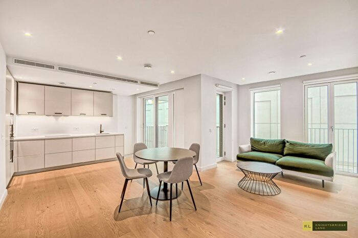 2 Bedroom Flat To Rent In Warrington House, Phoenix Place, London, WC1X