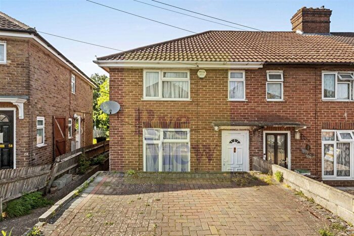 3 Bedroom Property For Sale In Spearing Road, High Wycombe, HP12