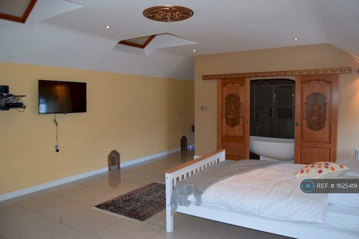 2 Bedroom Semi-Detached House To Rent In Beechwood Close, Westhill, AB32