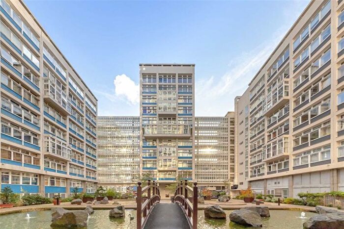 2 Bedroom Flat To Rent In Newington Causeway, Borough, SE1