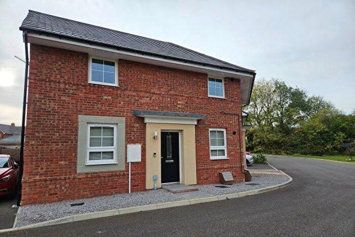 2 Bedroom Maisonette To Rent In Greenbanks, Henlow, SG16