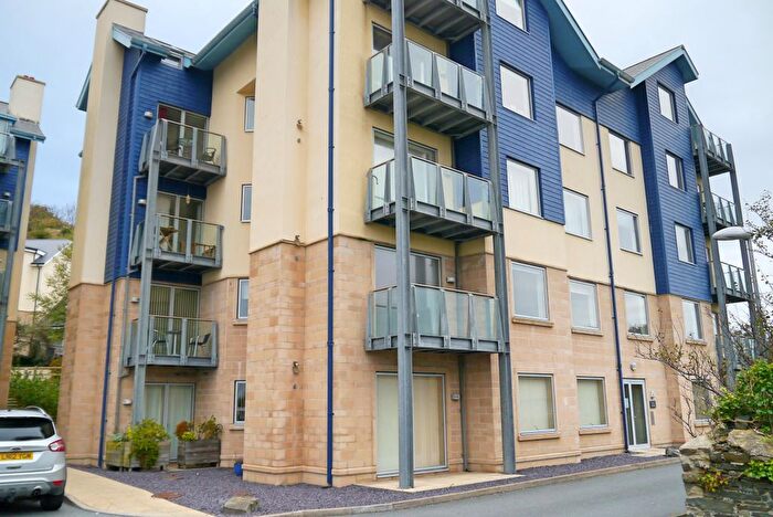 2 Bedroom Flat To Rent In , Plas Tudur, Aberystwyth, SY23