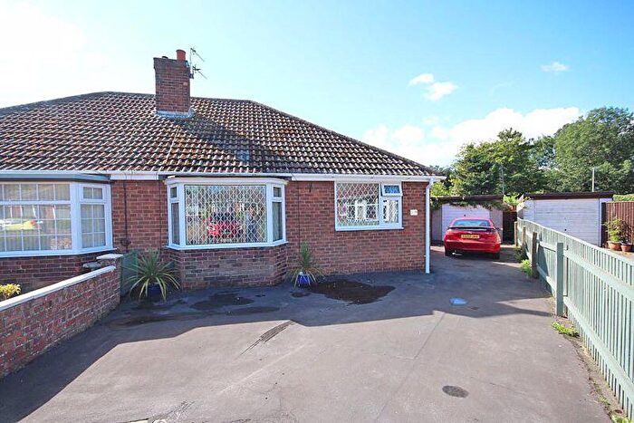 2 Bedroom Semi-Detached Bungalow For Sale In Thornton Place, Immingham, DN40
