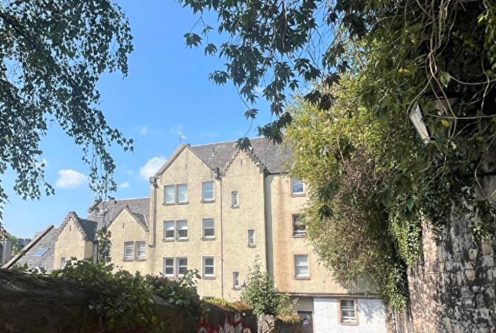 Flat To Rent In , Castle Wynd South, EH1