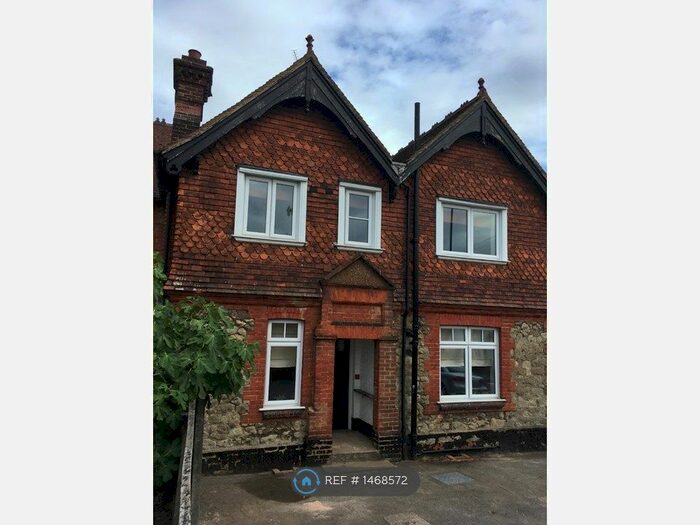 3 Bedroom Semi-Detached House To Rent In High Street, Seal, Sevenoaks, TN15