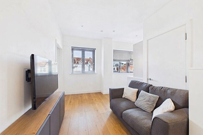 1 Bedroom Flat To Rent In High Street, Maidenhead, Berkshire, SL6