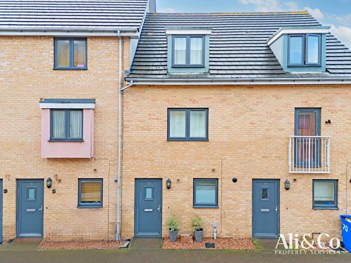 4 Bedroom Terraced House To Rent In Draper Close, Grays, RM20