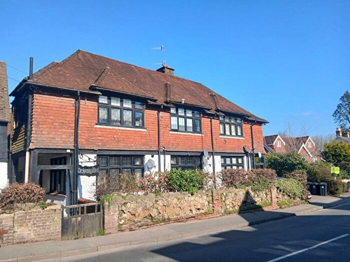 1 Bedroom Flat To Rent In The Spinning Wheel, Nutfield, RH1