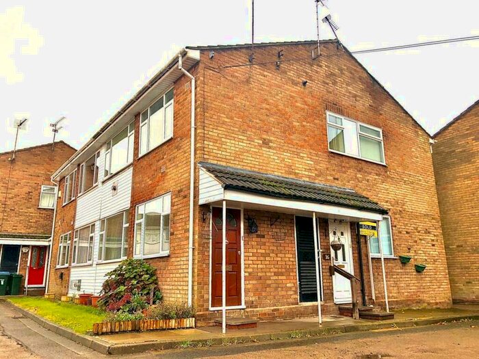 2 Bedroom Maisonette To Rent In Singer Close, Coventry, CV6