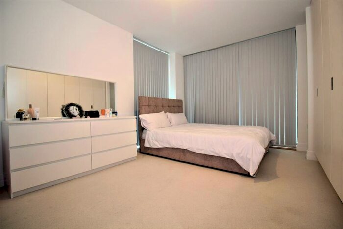 2 Bedroom Apartment To Rent In The Quad, Highcross Street, Leicester, LE1