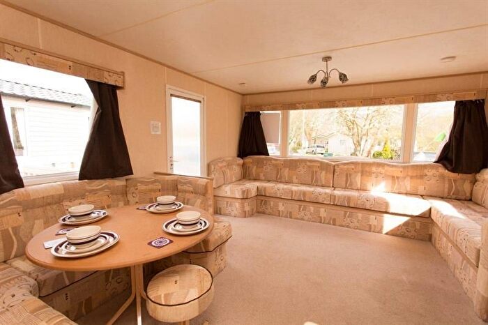 3 Bedroom Mobile/park Home For Sale In Foryd Road, Rhyl, LL18