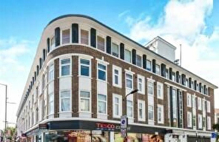 2 Bedroom Flat To Rent In Hartington Road, London, W13