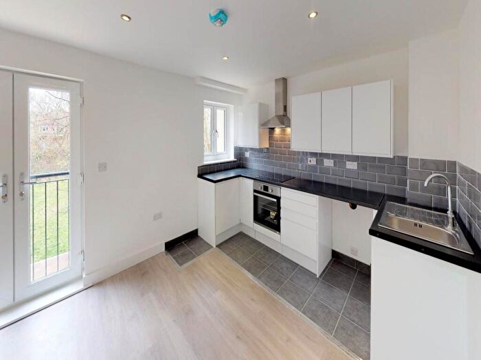 1 Bedroom Apartment To Rent In Paynes Road, SO15