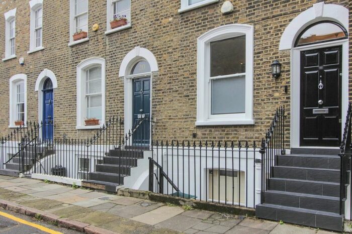 3 Bedroom Terraced House To Rent In Rocliffe Street, London, N1