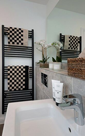 4 Bedroom Detached House For Sale In Summerfield Close, Staple, Canterbury, Kent, CT3