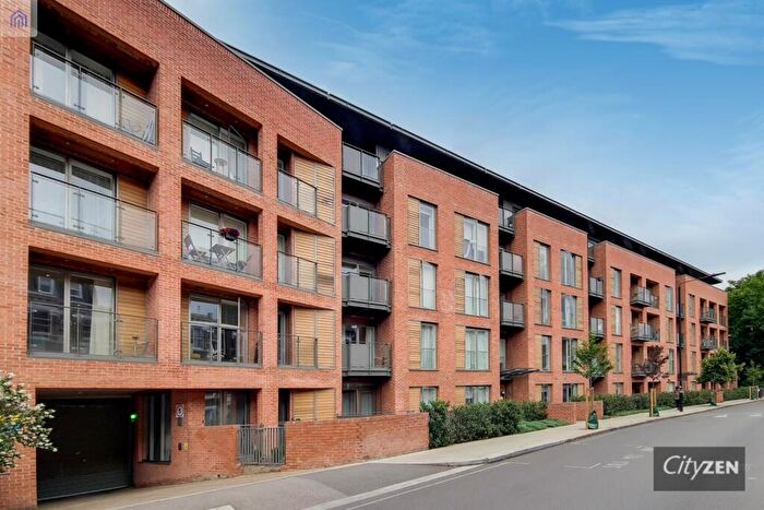 1 Bedroom Flat For Sale In Beaufort Court, Maygrove Road, London, NW6