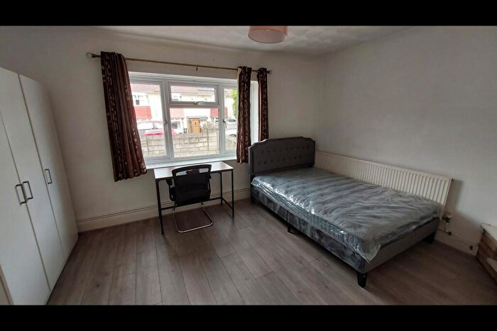 6 Bedroom House To Rent In Conygre Grove, Bristol, BS34