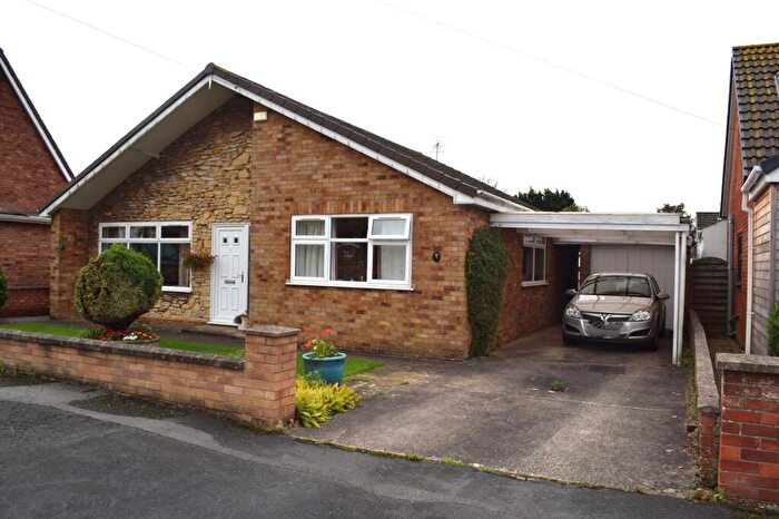 3 Bedroom Detached Bungalow For Sale In Kennedy Close, Brigg, DN20