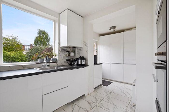4 Bedroom Semi-Detached House To Rent In Chester Drive, Harrow, HA2