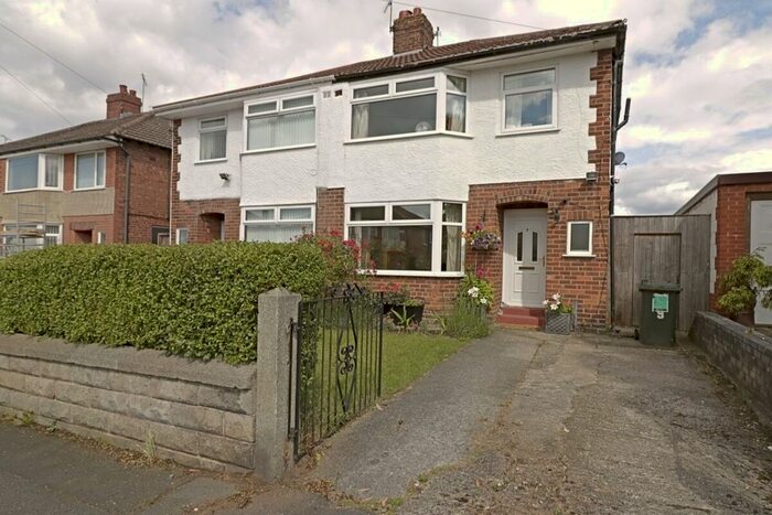 3 Bedroom Semi-Detached House To Rent In Thornleigh Drive, Ellesmere Port CH66