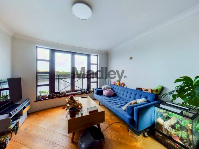 2 Bedroom Flat To Rent In Russell Place, London, SE16