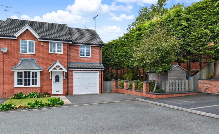 4 Bedroom Semi-Detached House For Sale In Corner Farm, Brailsford, Ashbourne, DE6