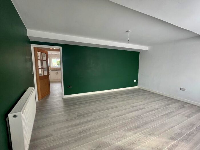 3 Bedroom House To Rent In Smithcourt Drive, Little Stoke, Bristol, BS34