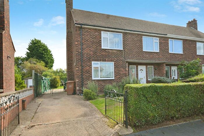 3 Bedroom Semi-Detached House For Sale In Foxhills Road, Scunthorpe, DN15