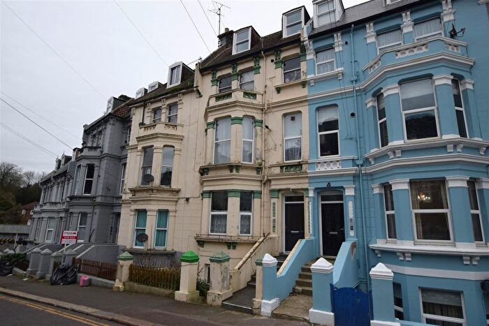 1 Bedroom Flat To Rent In Cornwallis Terrace, Hastings, TN34