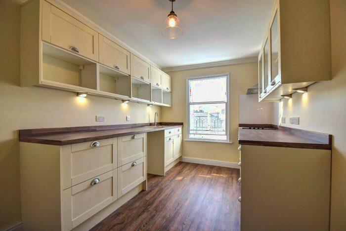 2 Bedroom Flat To Rent In Whitefriargate, Hull, East Riding Of Yorkshi, HU1