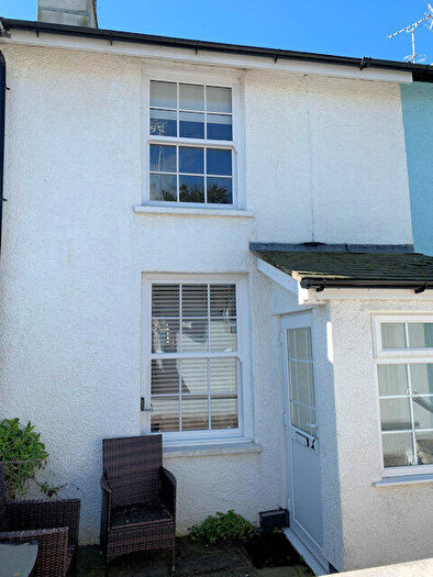 2 Bedroom End Of Terrace House For Sale In Railway Terrace, Aberdyfi, Gwynedd, LL35