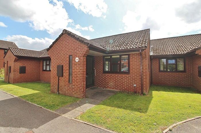 2 Bedroom Terraced Bungalow For Sale In Rookwood View, Denmead, PO7