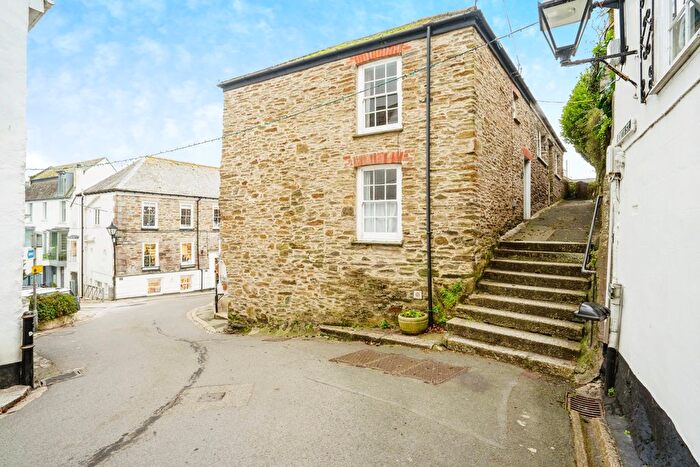 2 Bedroom End Of Terrace House For Sale In Bull Hill, Fowey, Cornwall, PL23