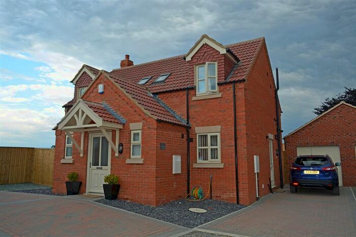 3 Bedroom Detached House To Rent In Old School Gardens, Broughton, Brigg DN20